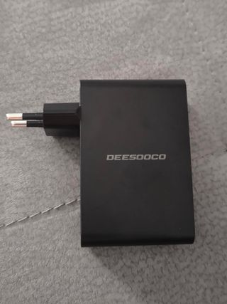 DEESOOCO Cargador 100W 3 puertos USB-C y 1 USB-A