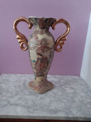 Jarrón porcelana dorado