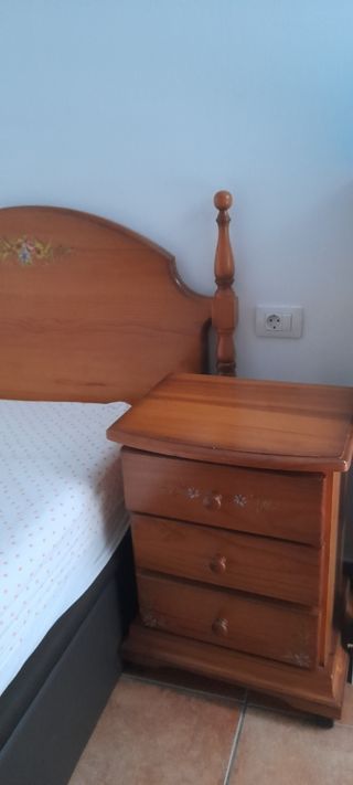 Cabecero cama mesita de noche y escritorio madera