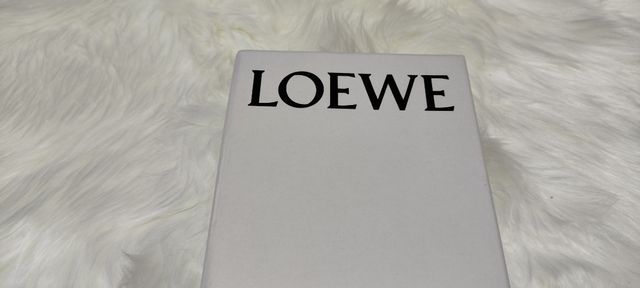 Caja y bolsa LOEWE 
