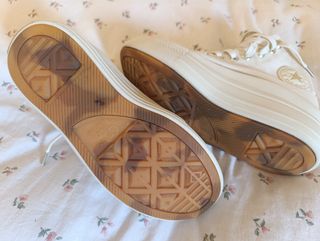 Converse Chuck Taylor plataforma beige