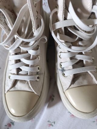 Converse Chuck Taylor plataforma beige