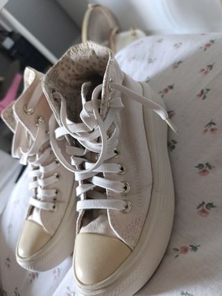 Converse Chuck Taylor plataforma beige