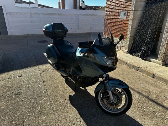 Honda Deuville 700cc