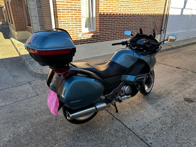 Honda Deuville 700cc