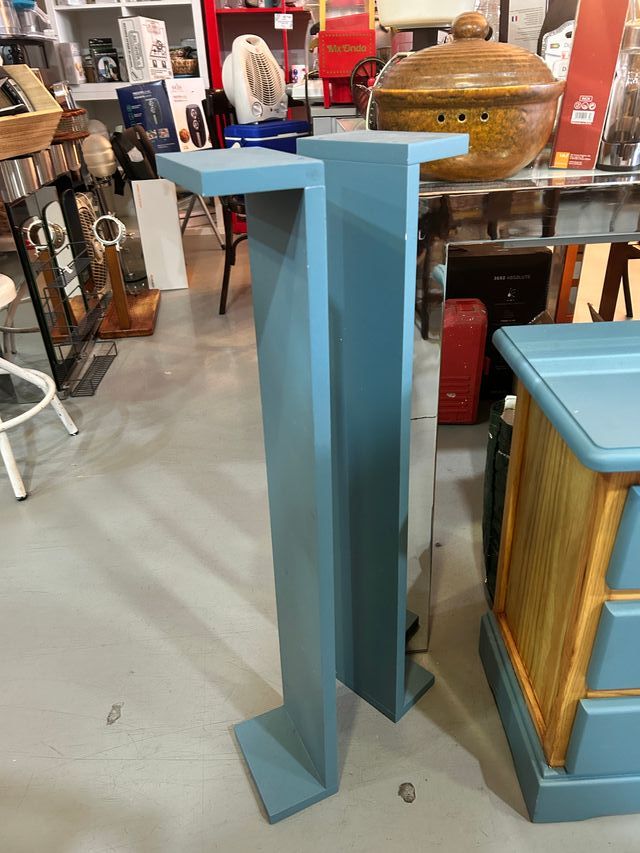 Mesilla noche azul restaurada 3 cajones y 2 baldas