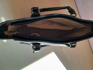 Borsa nera ricamata 37x28x13,5 cm