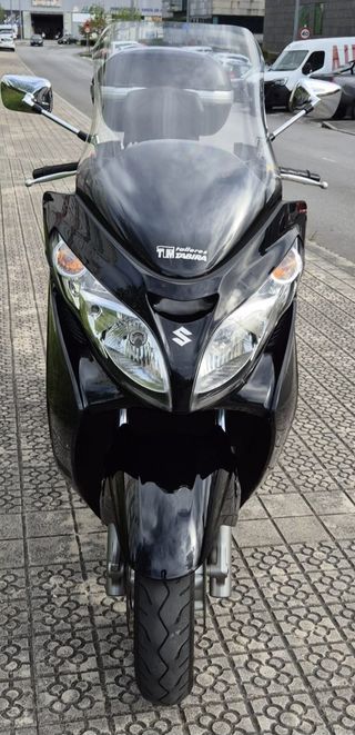 Suzuki Burgman 400cc