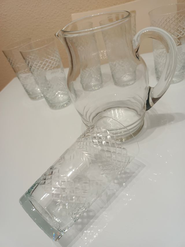 vasos cristal tallado y jarra de cristal