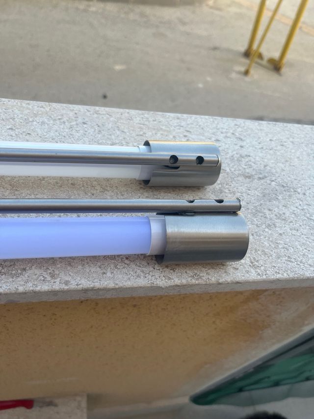 Foco LED azul y cromado 40W