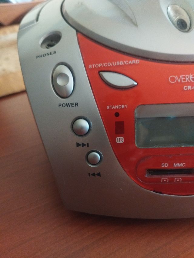 Radio CD OVERMAX con USB -Reproductor de CD Portát