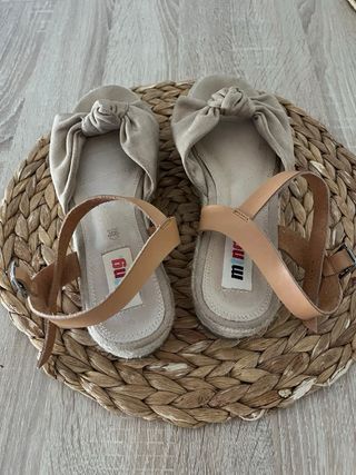 Sandalias plataforma beige