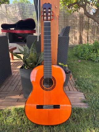 Guitarra Flamenca Antonio Toledo amplificada