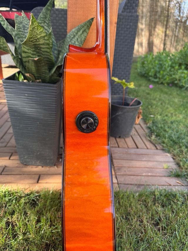 Guitarra Flamenca Antonio Toledo amplificada