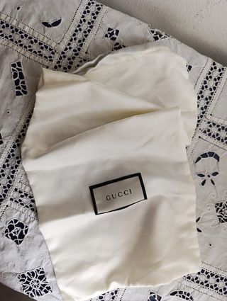 Borsa antipolvere Gucci bianca