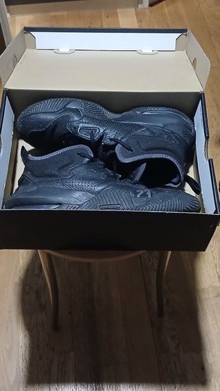 Zapatillas Jordan 2 negras