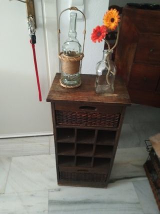 Botellero madera con cestas