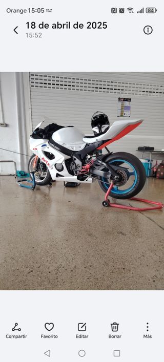 Suzuki GSXR 1000: depósito y carenados de circuito