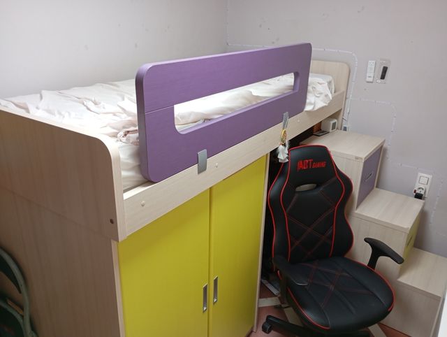 Litera/cama infantil morada-verde