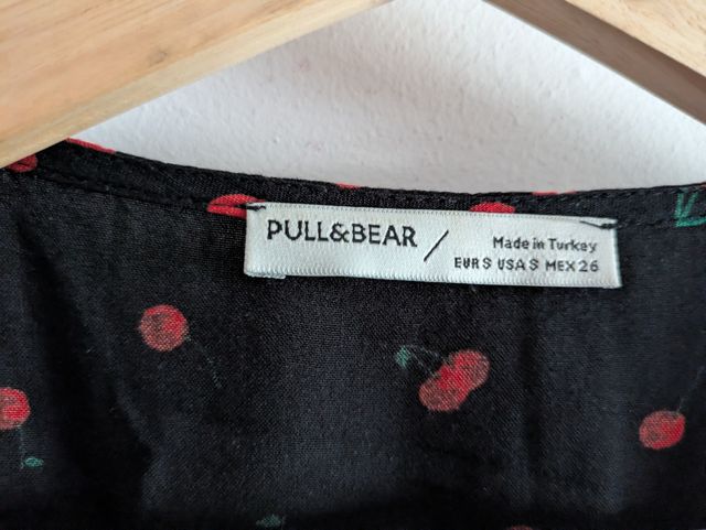 Vestido Pull&Bear estampado cerezas 
