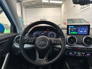 AUDI Q2 S line 30 TDI