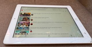iPad 4 A1460 WiFi +Sim - Blanco Bueno para YouTube