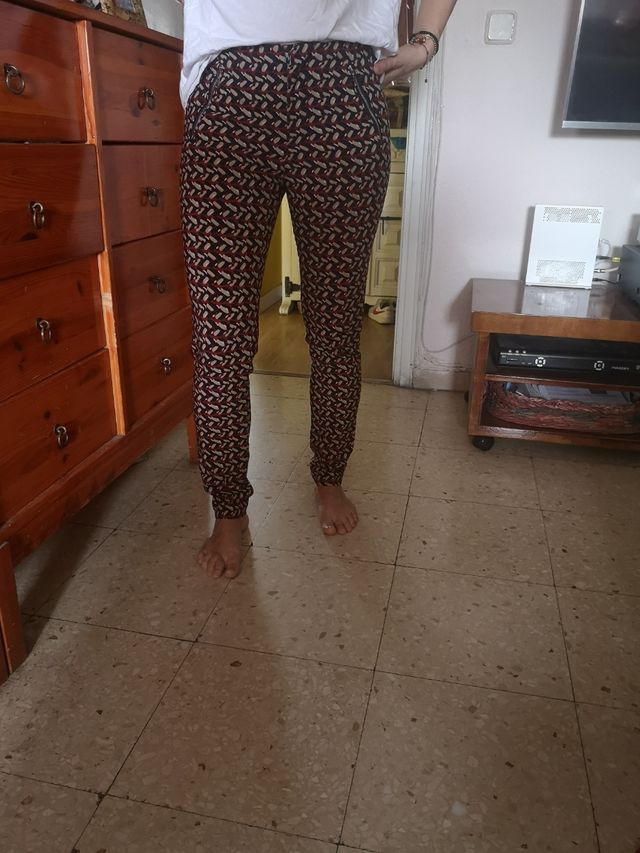 Pantalones Zara estampados