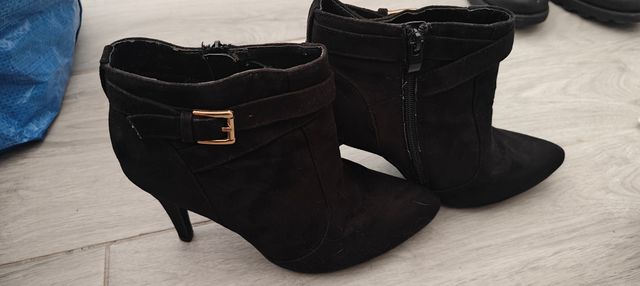 Stivaletti tacco nero donna