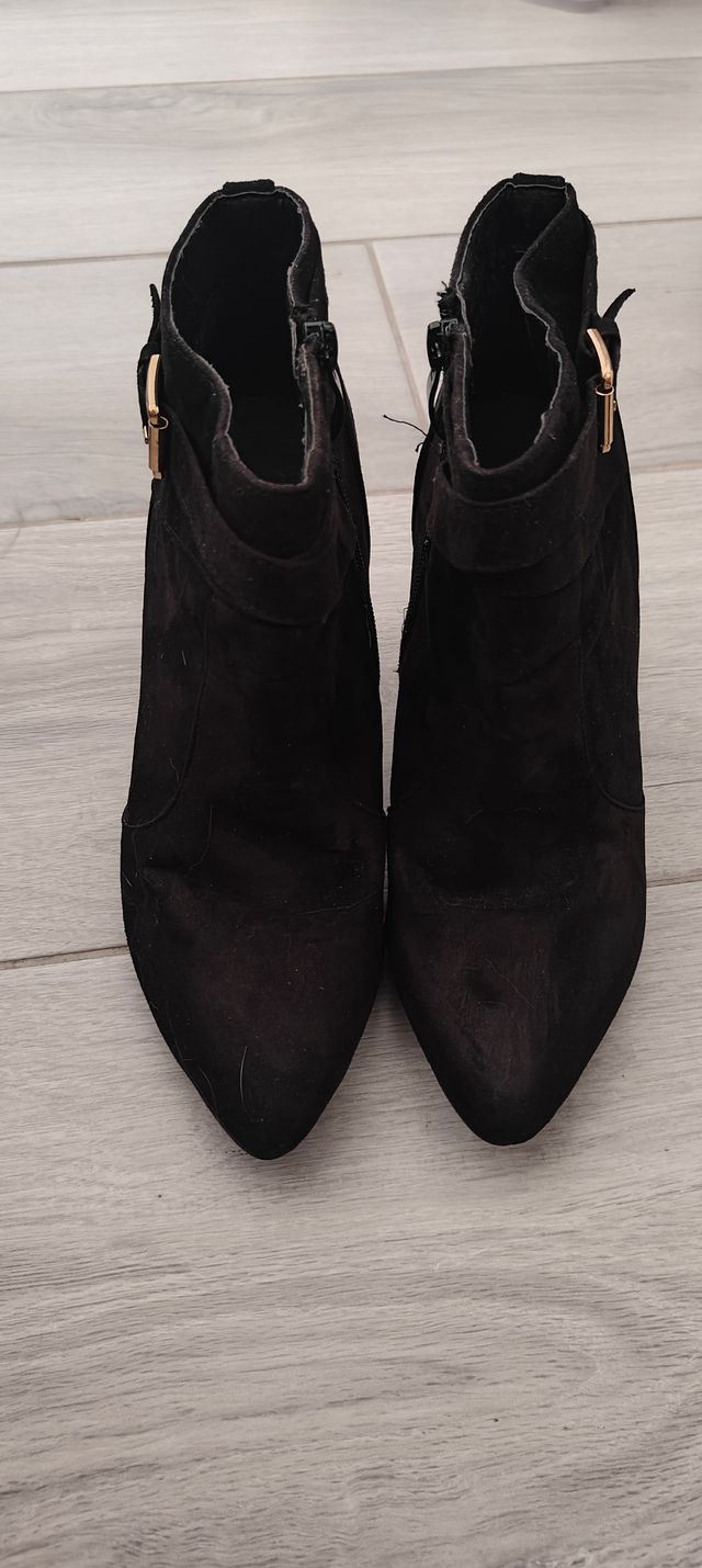 Stivaletti tacco nero donna