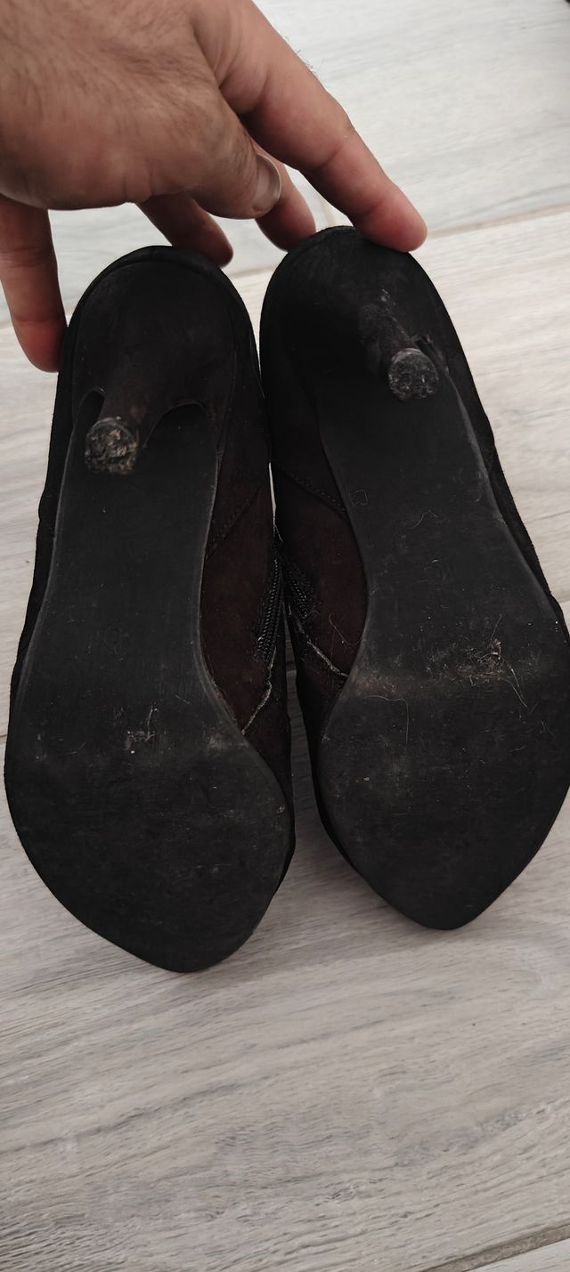 Stivaletti tacco nero donna