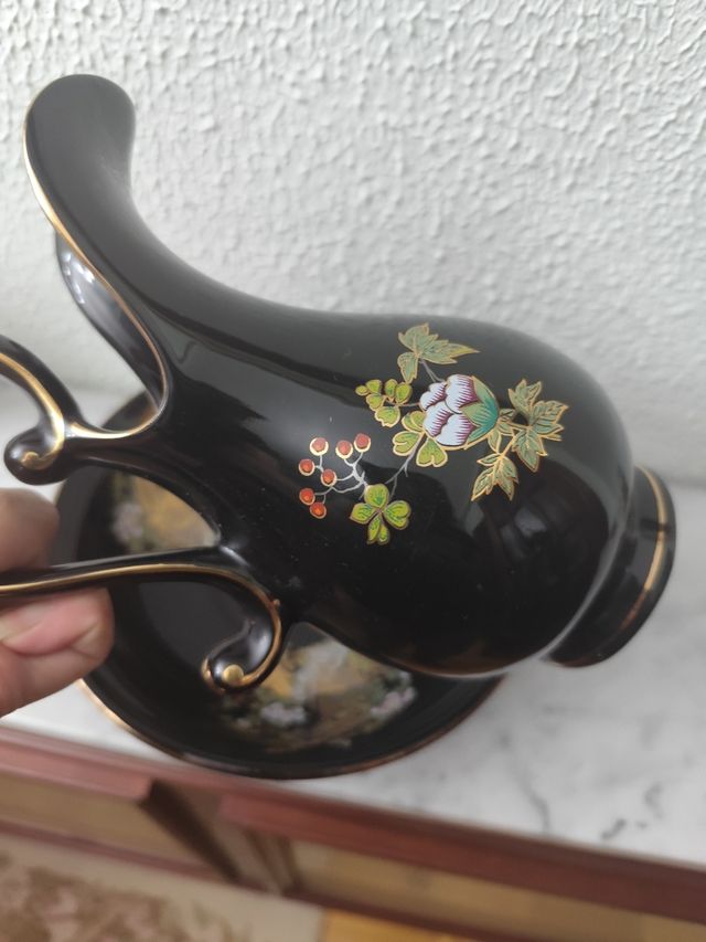 Aguamanil vintage porcelana negro-oro