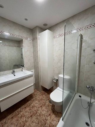 Casa adosada en alquiler en Los Castros - Castrillón - Eiris en Coruña (A)