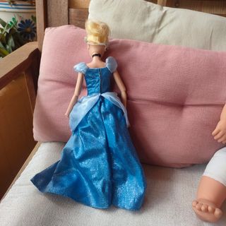 Muñeca Cenicienta Disney y Ariel