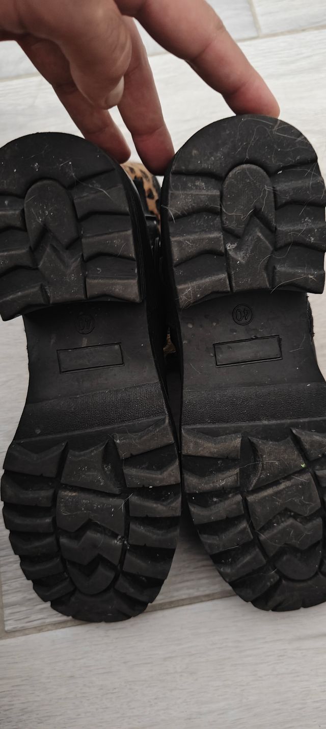 Stivaletto da donna con pelo maculato