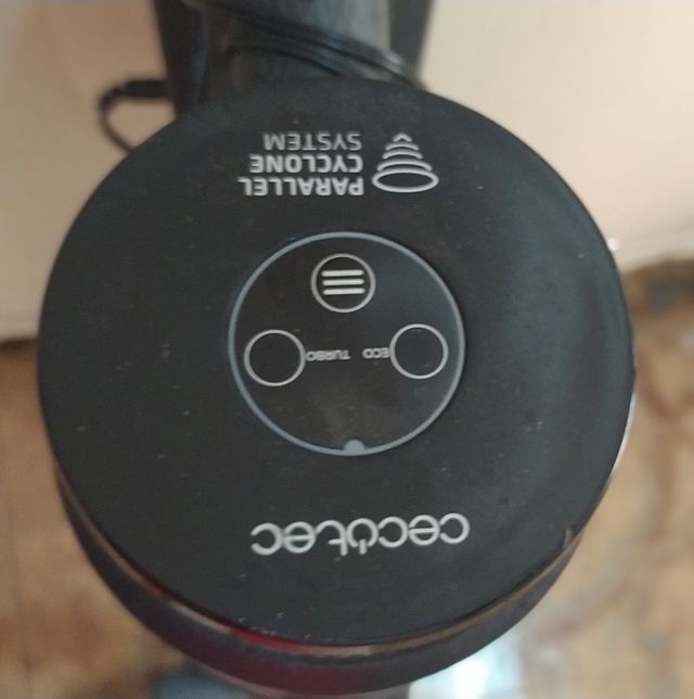 Aspiradora Cecotec Conga Rockstar