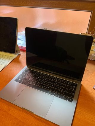 MacBook Pro 2017 Gris Plata - 512 gb 
