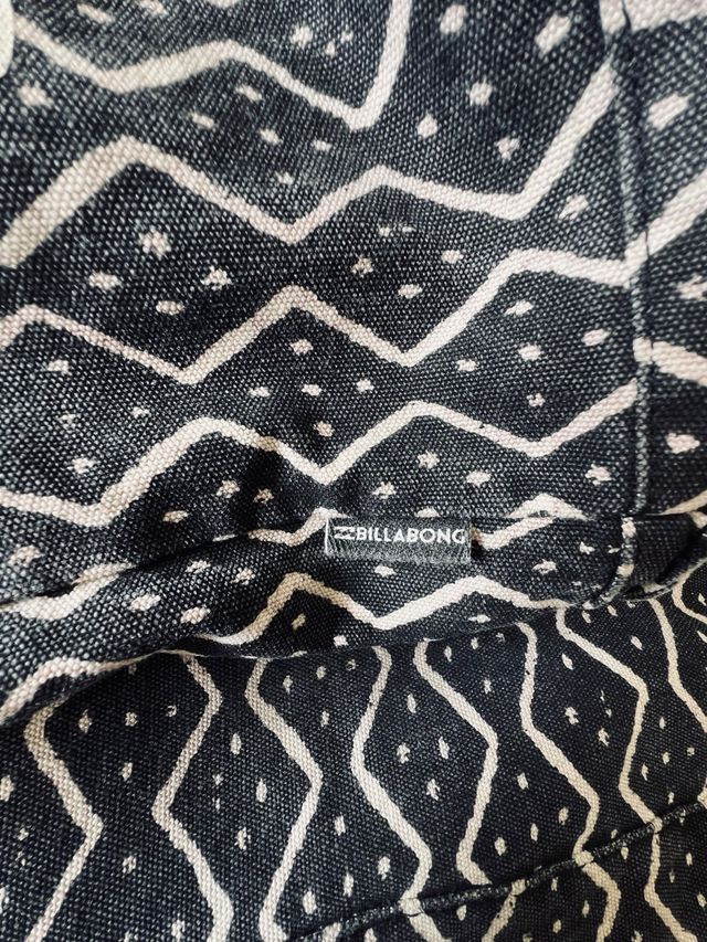 Bolso Tote Billabong - Blanco y Negro