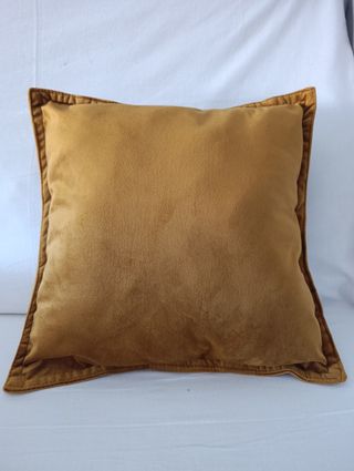 Cojín terciopelo dorado