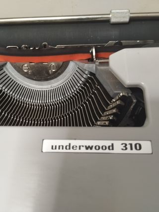 Máquina escribir Underwood 310