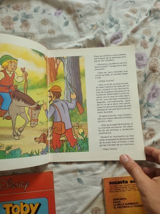 Lote de 4 cuentos infantiles con texto y dibujos