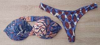 Lote Bikinis mujer - L/40/12 - varios colores