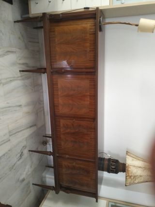Aparador antiguo de madera