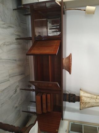 Aparador antiguo de madera