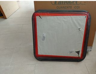 Ventana autocaravana  F26 600x550 SOP opaca