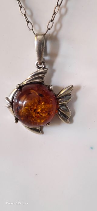 Gargantilla plata pez ámbar
