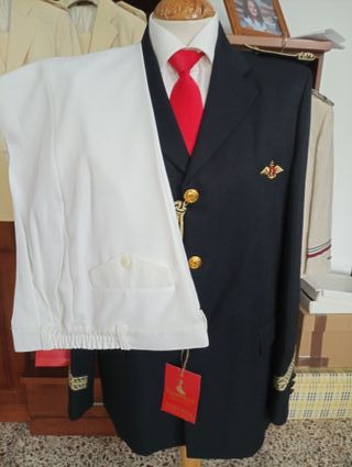 Traje de comunión talla 16
