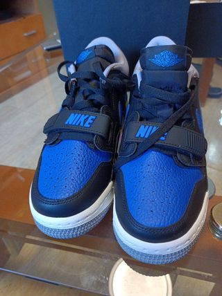 Zapatillas Nike Air Jordan - Azul y Negro