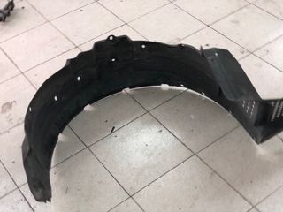 Forro paso rueda Ssangyong Rodius