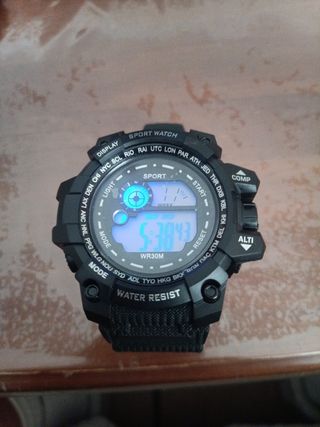 Reloj deportivo negro