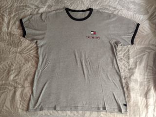 Camiseta Tommy Hilfiger Gris
